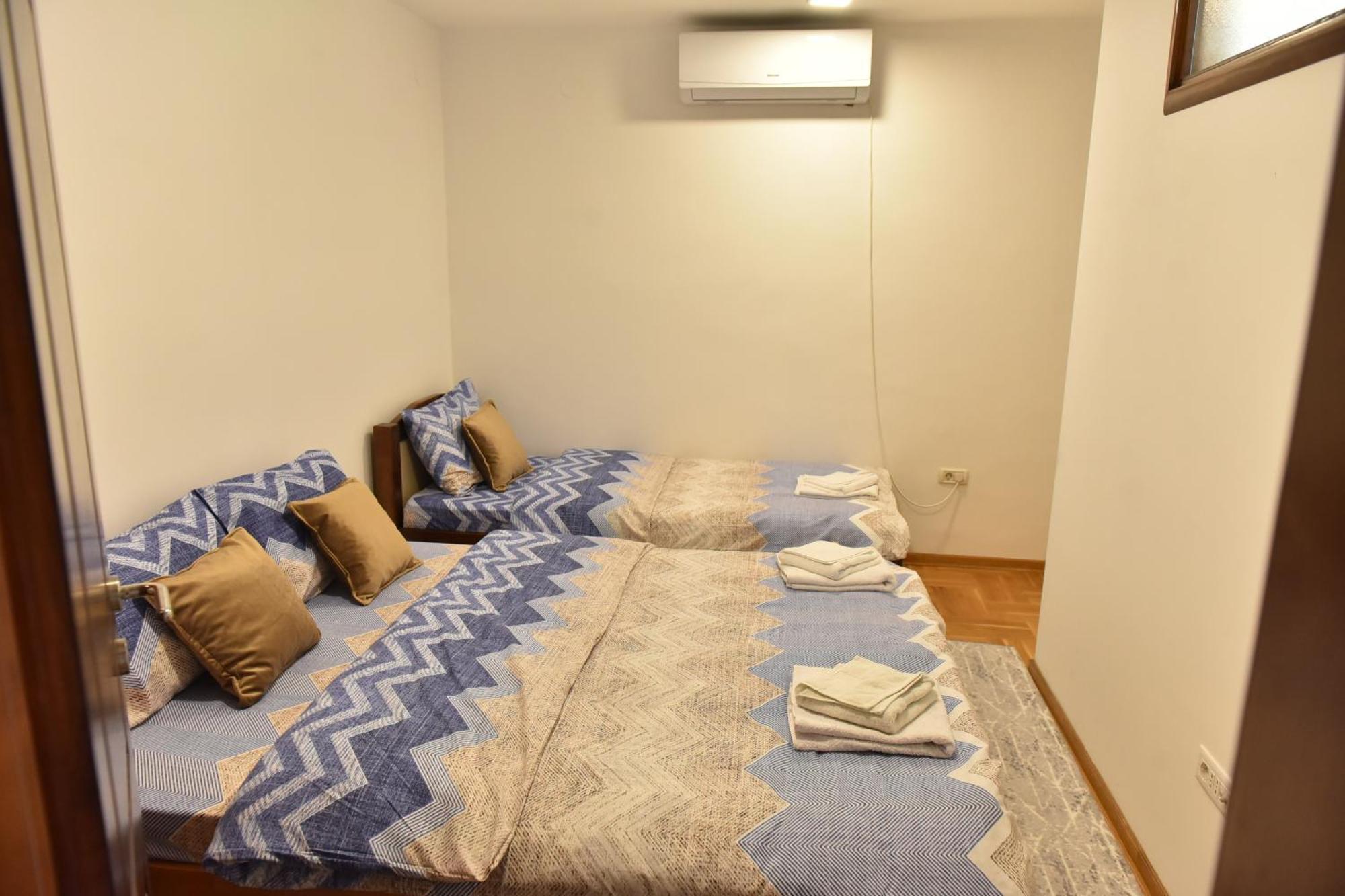 Apartments Ravno Плужине Екстериор снимка